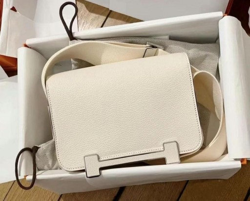 Geta Chevre i2 Creamy bán Silver Crua-earraí 20cm Hiomlán Lámhdhéanta