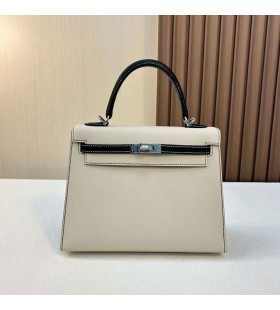 ケリーソCk10クリーミーなホワイト&ブラック銀色のハードウェア25cm完全に手作りPhw