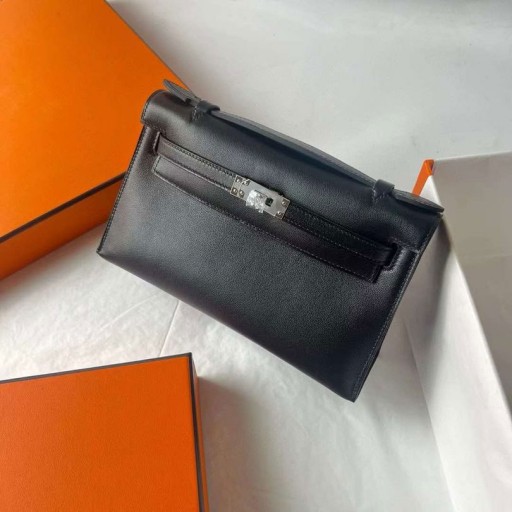 Kelly Pochette Swift Ck89 Czarna Srebrne Okucia 22 cm Pełna Ręczna Robota Phw