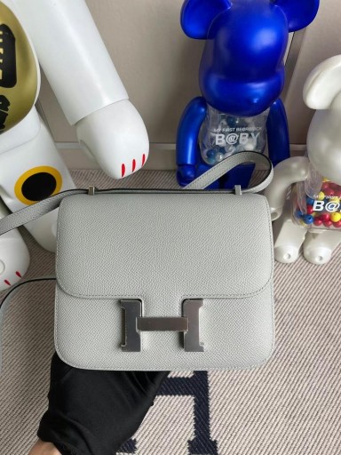 Klára Epsom 4Z Čajka sivá Strieborná Hardvéru 18 cm Full Ručné