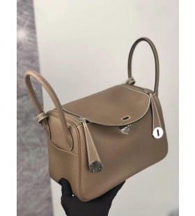 Lindy Clemence Ck18 Etoupe Sivo-Srebrni Okovi 26 cm je u Potpunosti RuÄni Rad
