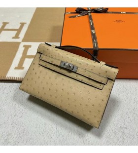 Ù…ÙŠÙ†ÙŠ ÙƒÙŠÙ„ÙŠ Pochette Ø§Ù„Ù†Ø¹Ø§Ù… S2 ÙƒØ§ÙƒÙŠ ÙØ¶ÙŠØ© Ø§Ù„Ø£Ø¬Ù‡Ø²Ø© PHW 22cm ÙƒØ§Ù…Ù„ Ø§Ù„ÙŠØ¯ÙˆÙŠØ©