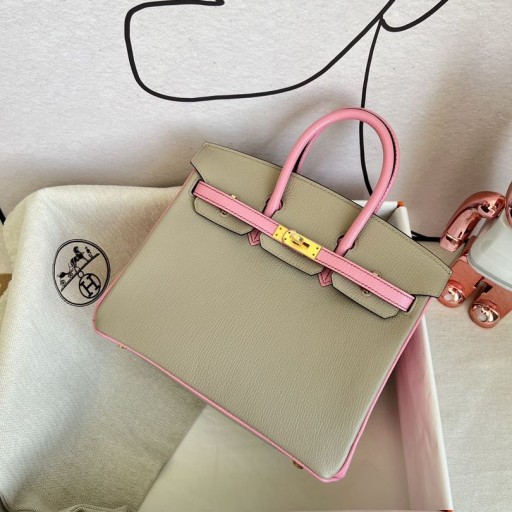 Birkin Chevre Griss & Rose Sakura Matériel d'Or de 25 cm à Plein fait à la Main